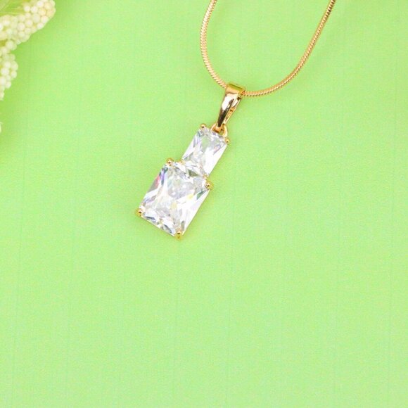 "Elegant White Pendant with Sparkling Stones in Gold-Plated Finish, XPPT1805 - Picture 3 of 13